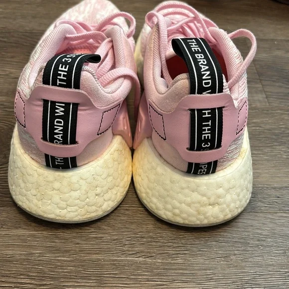 women’s adidas nmd r2 wonder pink